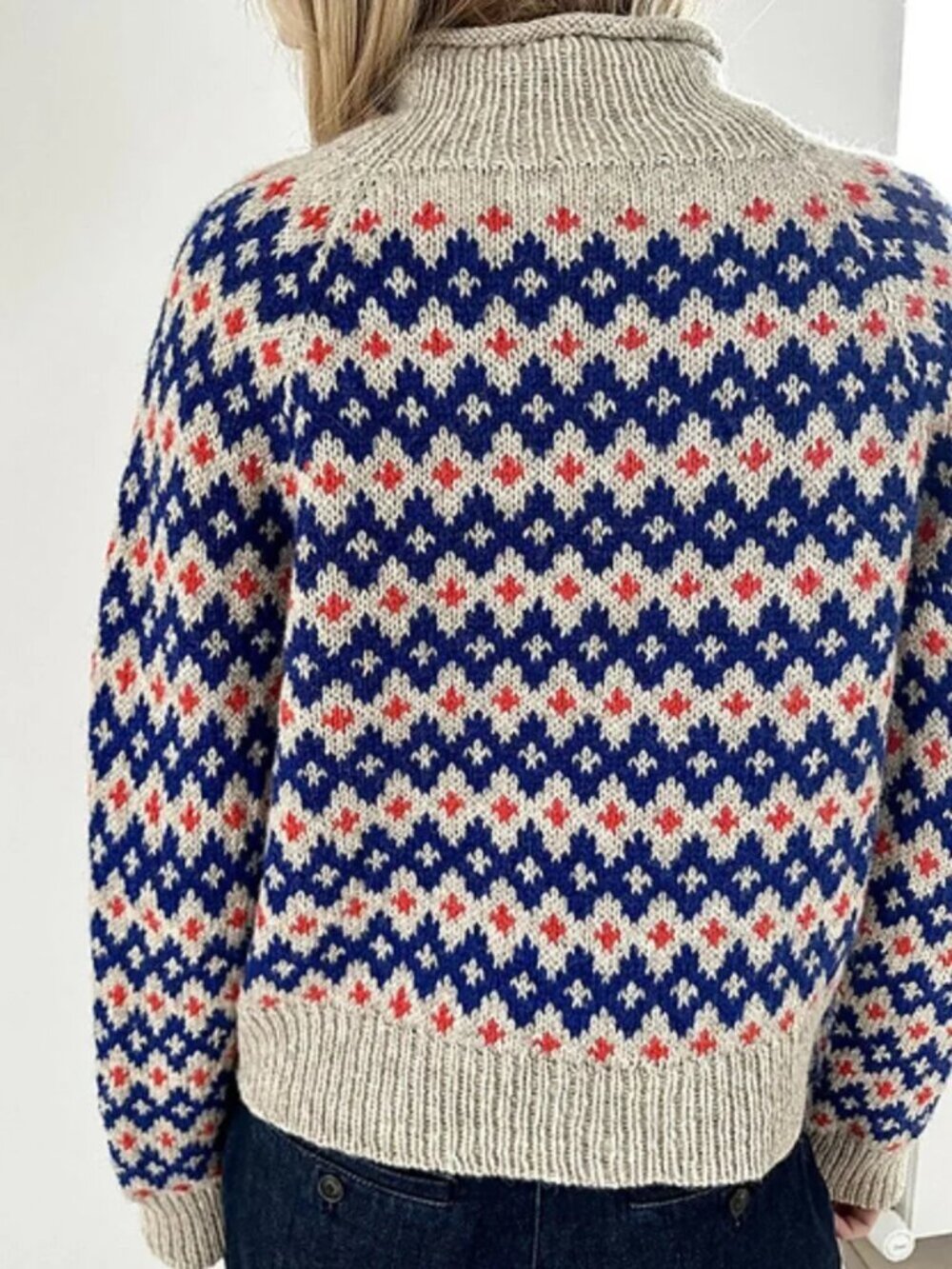 High Neck Patterned Cozy Pullover Sweater - Picture 3 of 6